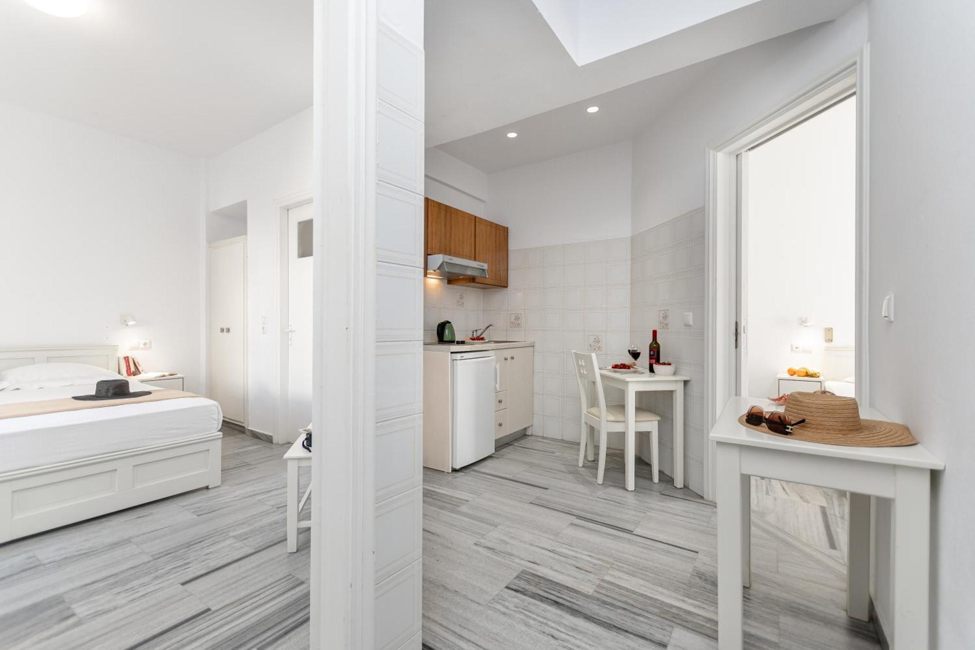 Azur Mare Naxos Aparthotel Naxos City Exterior photo